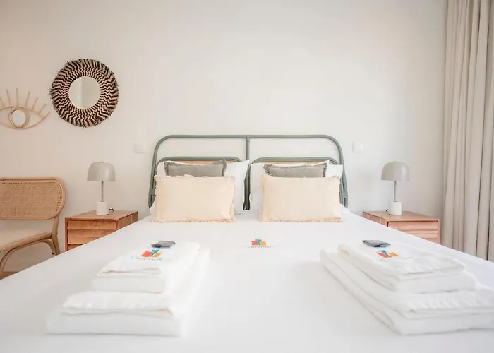 Liiiving In Porto - City Design Apartments